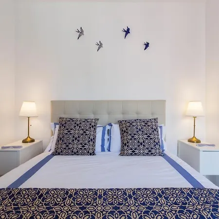 דירה Amazing Downtown With Small Balcony With View Over The Castle